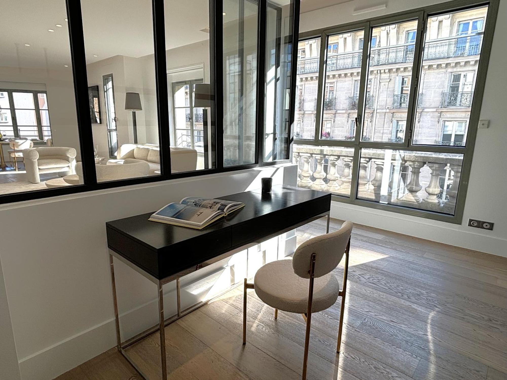 Apartment Matignon Paris