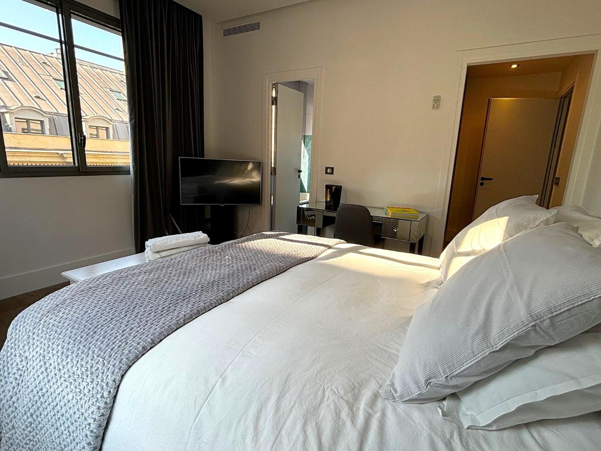 Matignon Apartment Paris